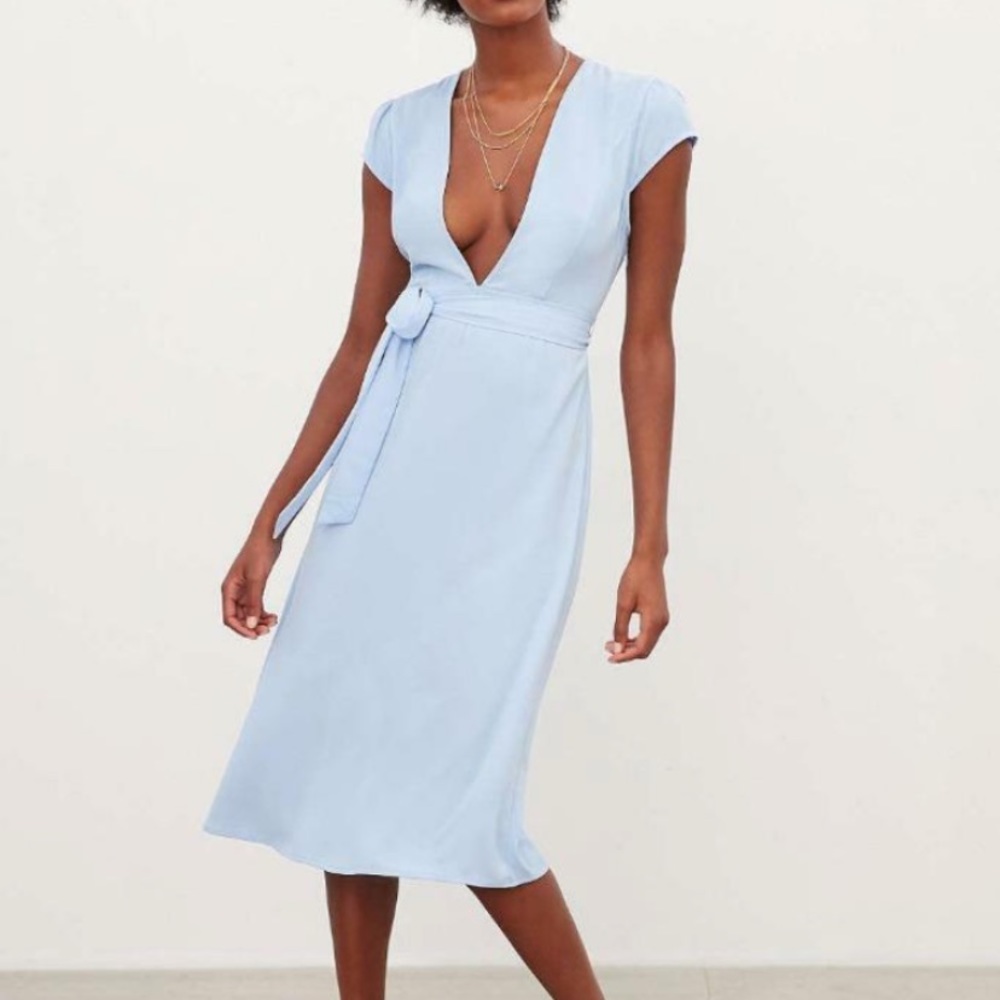 URBAN OUTFITTERS DEEP V-NECK A-LINE